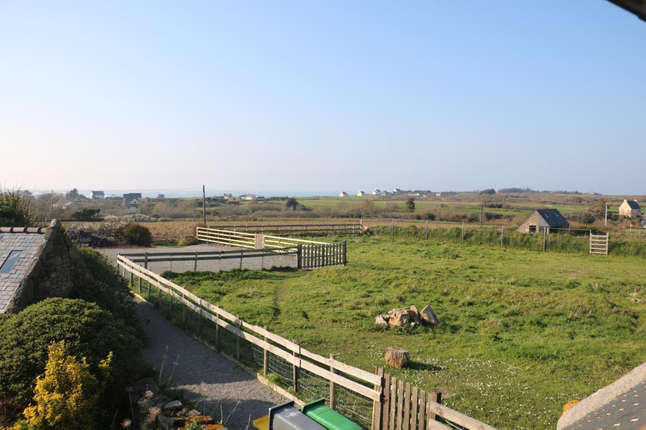 Les Aux Volets Roses Landunvez